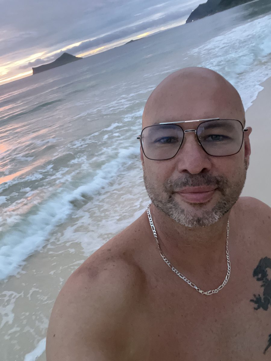 DBAXxx at the beach